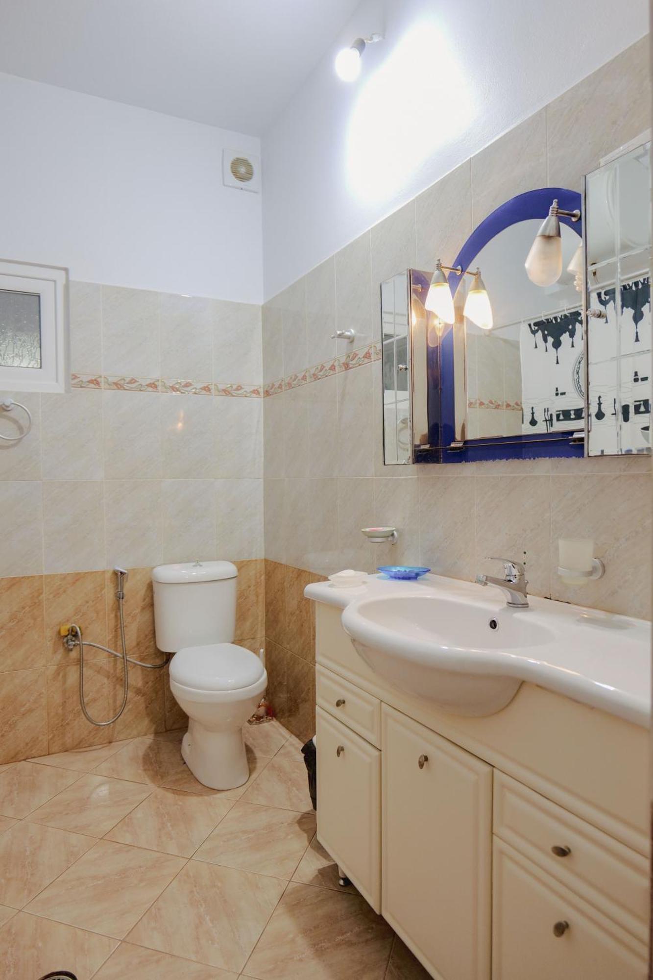 Gentian Oruci Apartment *